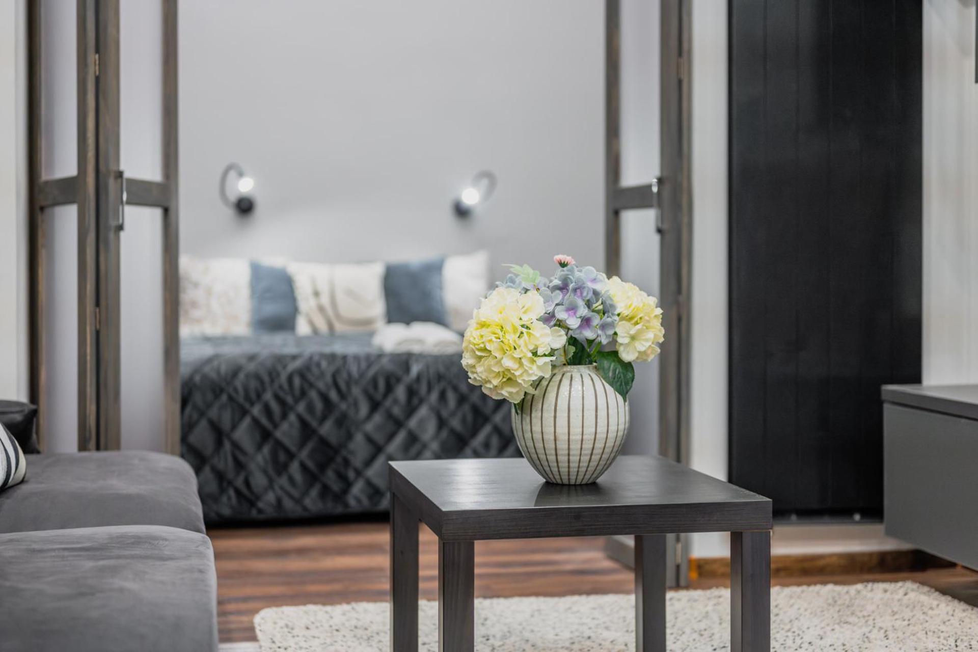 Exclusive Stylish On The Andrassy Fashion St Apartment