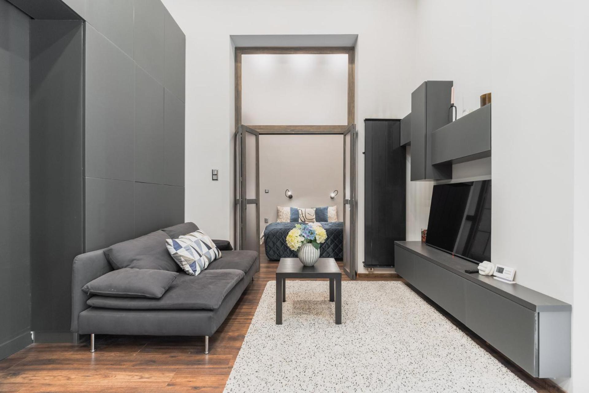 Exclusive Stylish On The Andrassy Fashion St Apartment